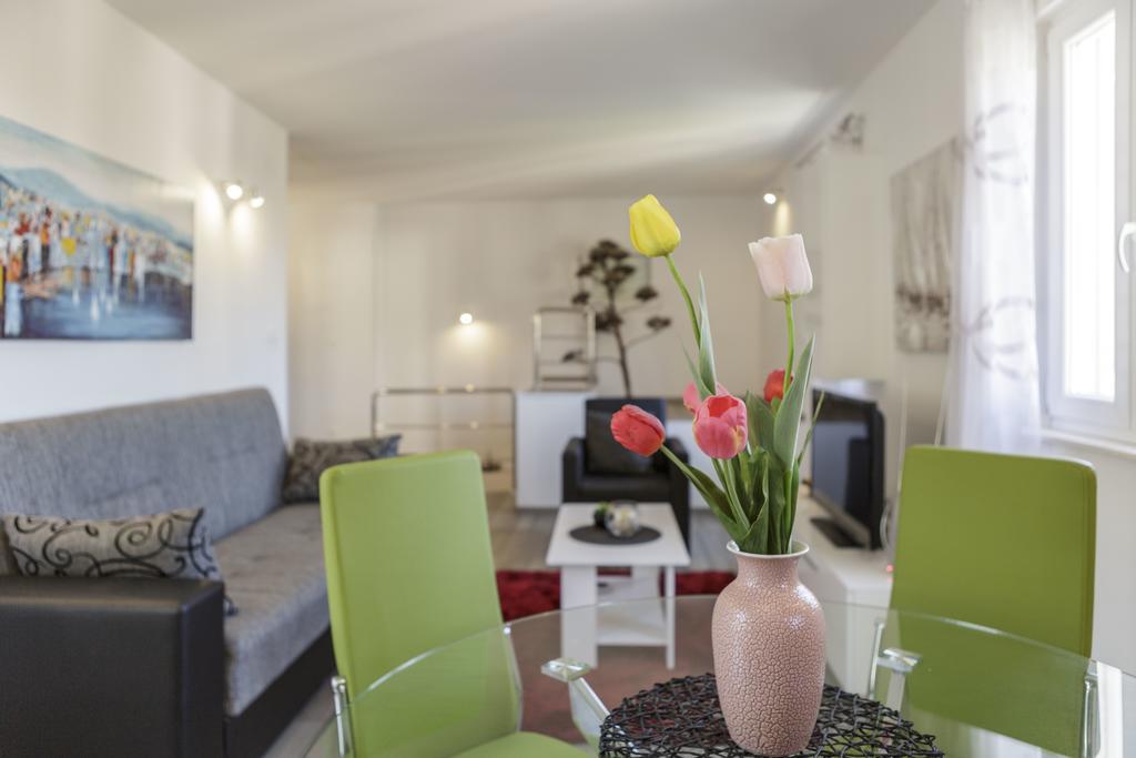 Apartman Jurica Komiza Exterior photo