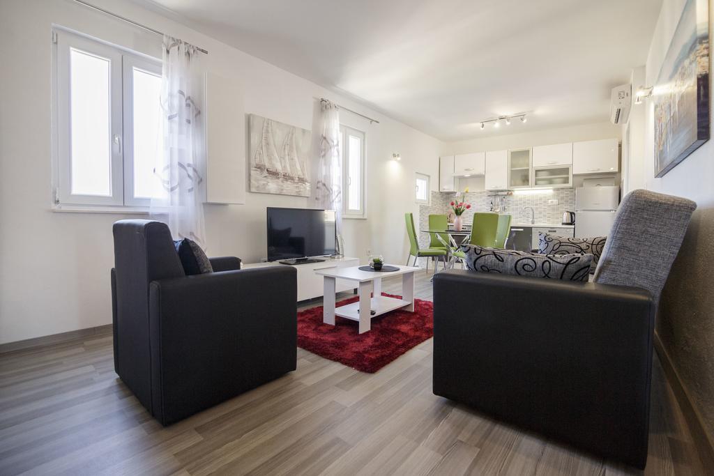 Apartman Jurica Komiza Exterior photo